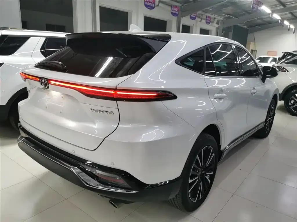 Toyota Venza 2023 из CN, фото 7