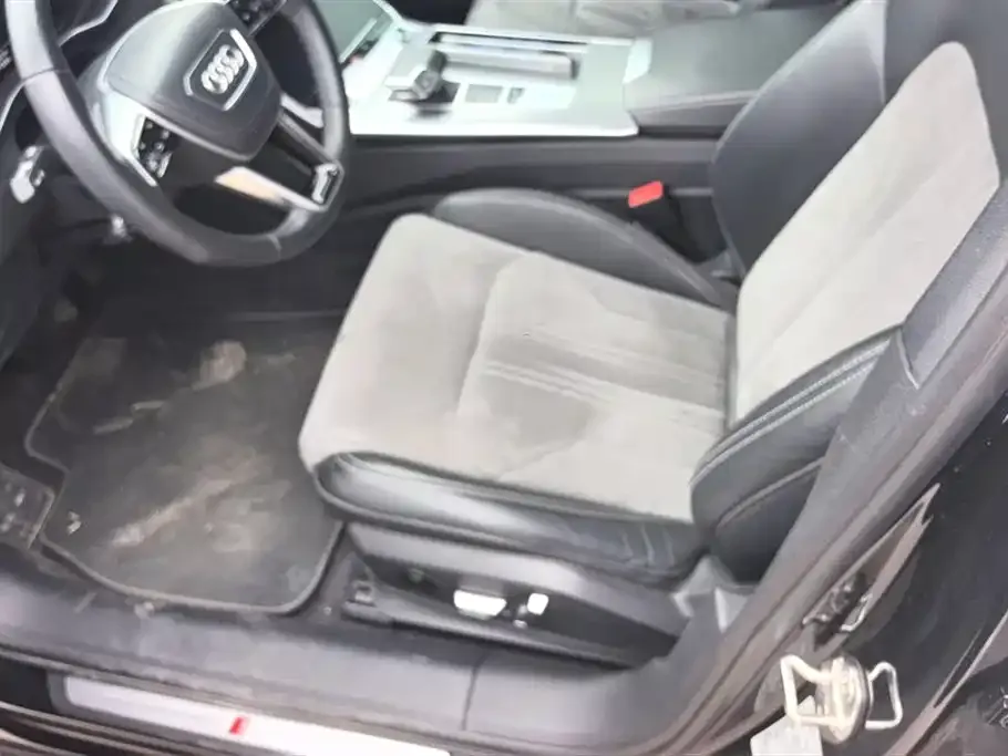 Audi A6L 2024 из CN, фото 9