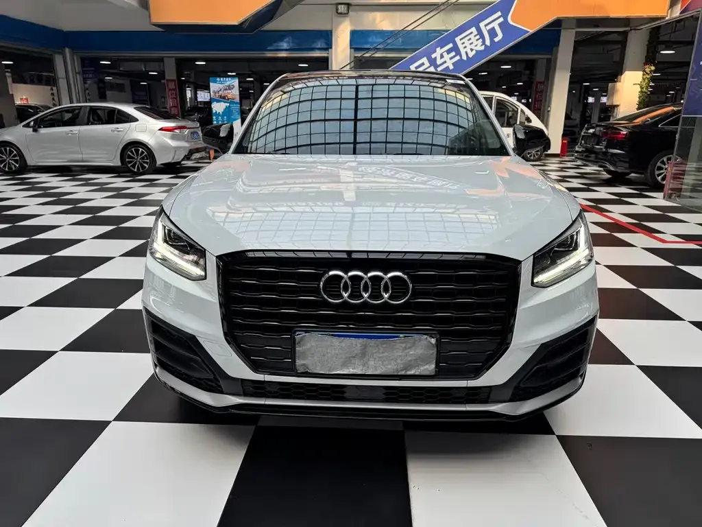 Audi Q2L 2021 из CN, фото 2