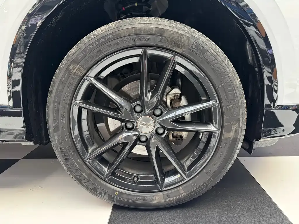 Audi Q2L 2021 из CN, фото 5