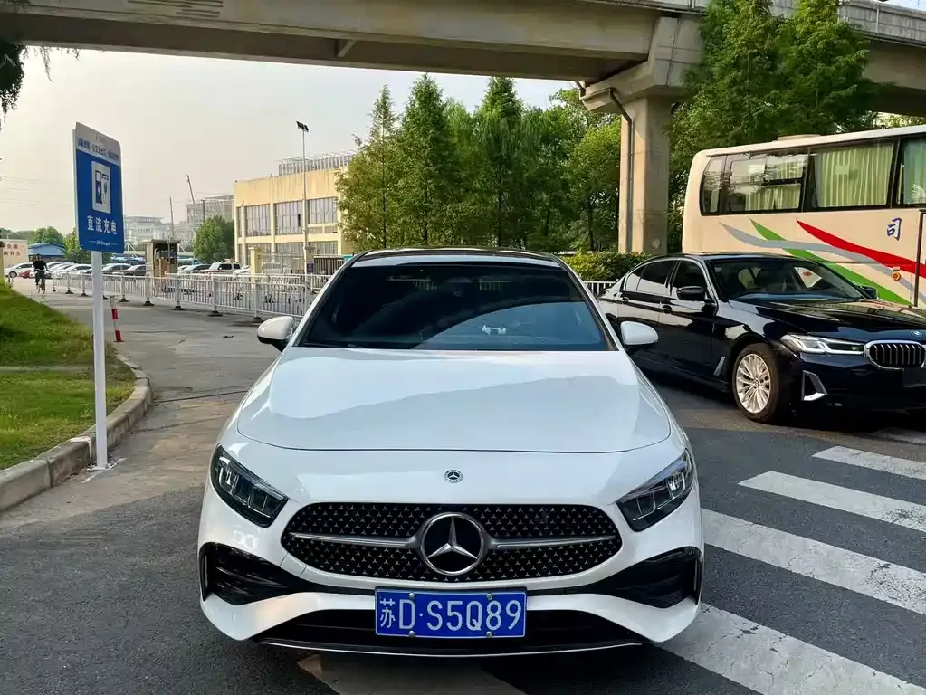 Mercedes-Benz A-Class 2024 из CN, фото 2