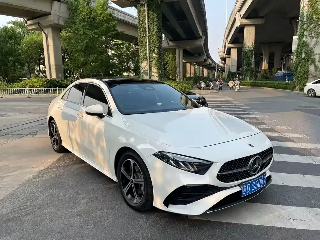 Mercedes-Benz A-Class 2024 из CN, фото 3