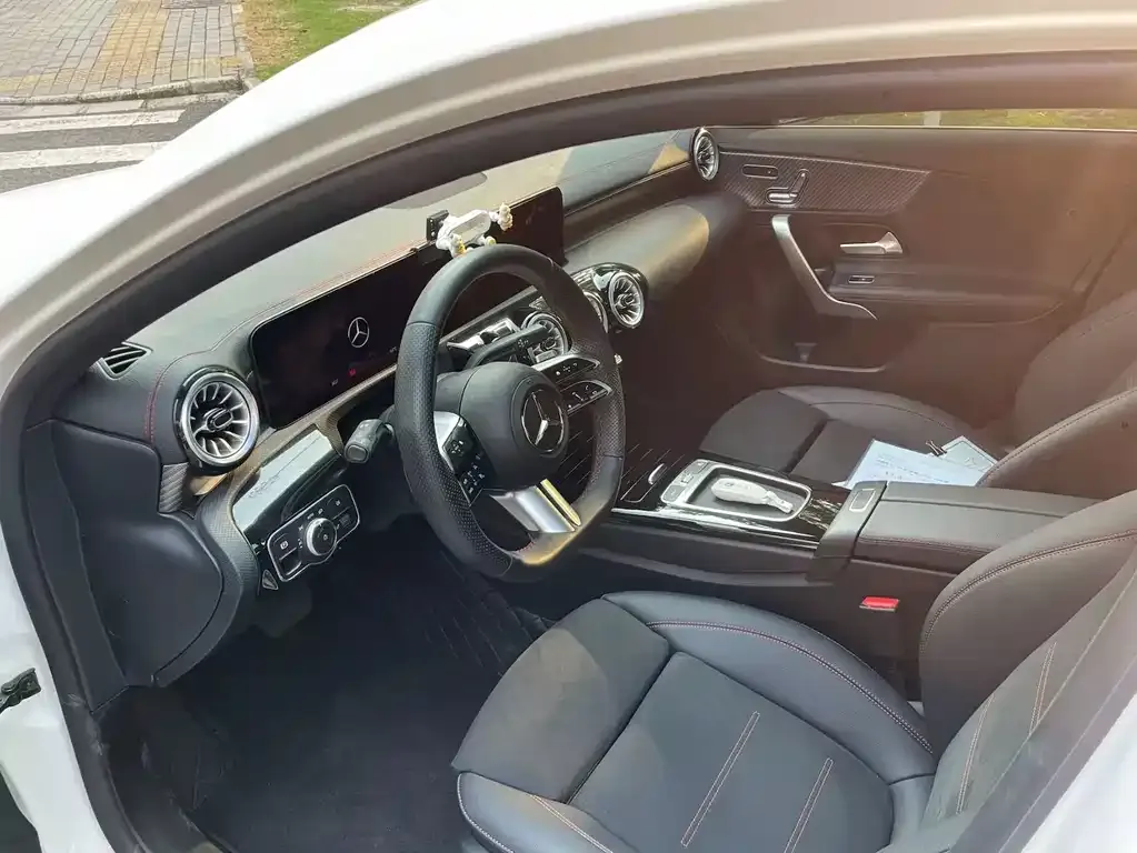 Mercedes-Benz A-Class 2024 из CN, фото 4