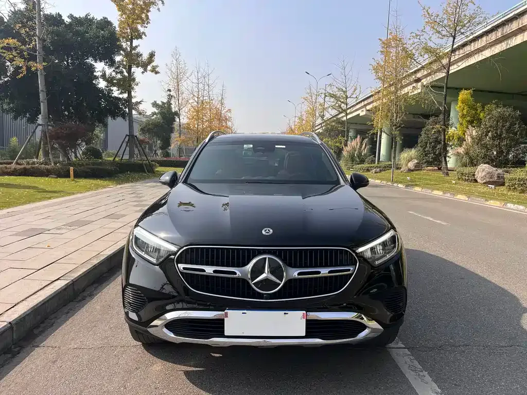 Mercedes-Benz GLC 2023 из CN, фото 2