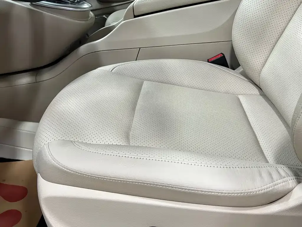 Mercedes-Benz V-Class 2023 из CN, фото 6