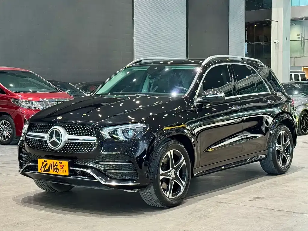 Mercedes-Benz GLE — фото 1