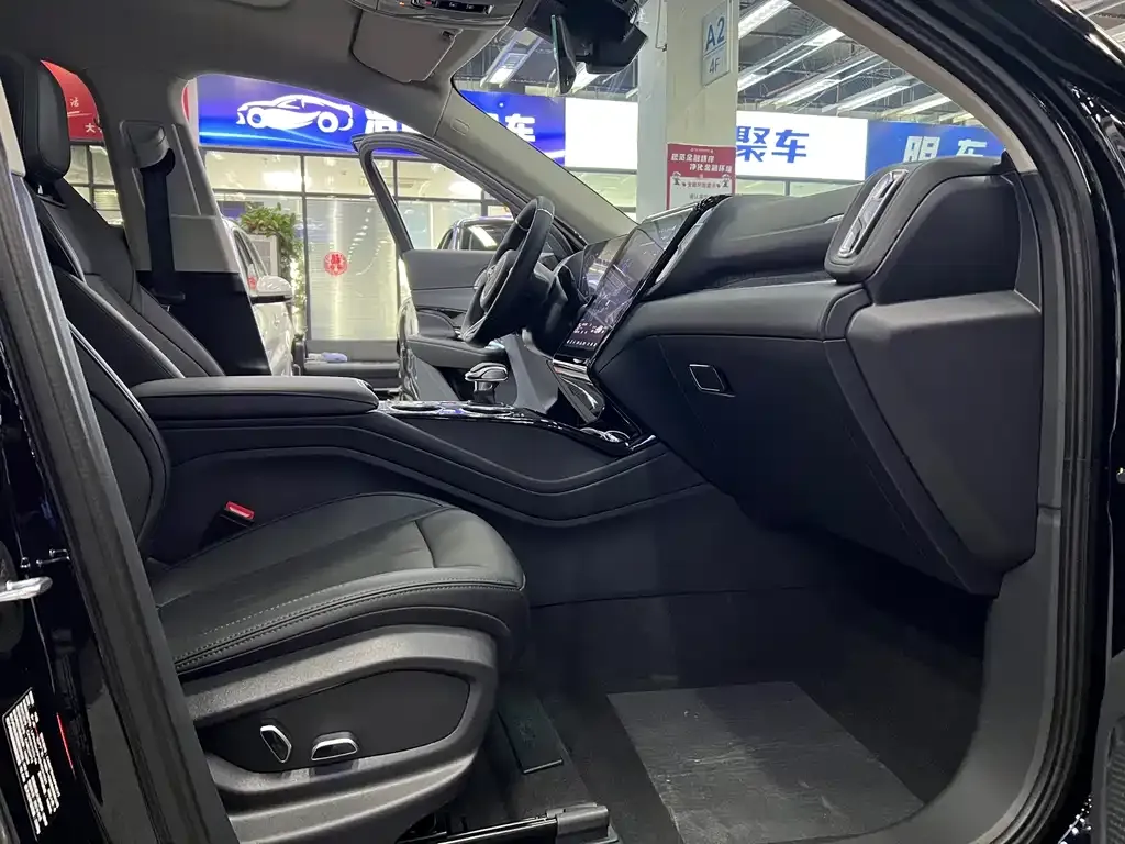 Hongqi HS3 PHEV 2025 из CN, фото 7