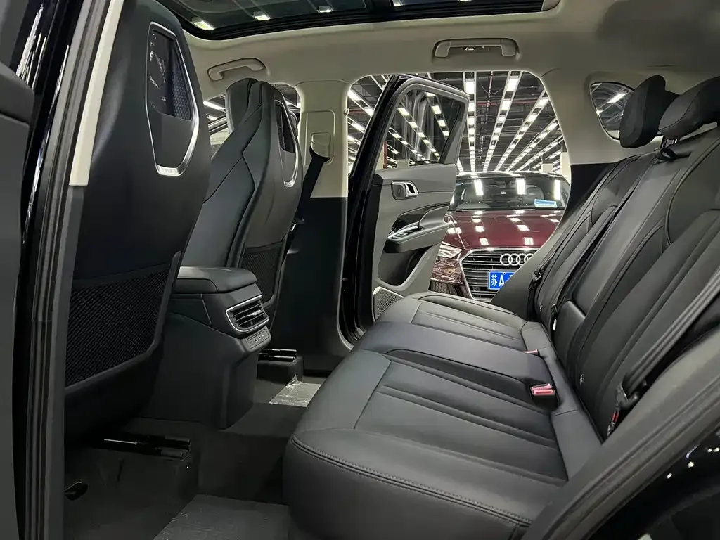 Hongqi HS3 PHEV 2025 из CN, фото 9