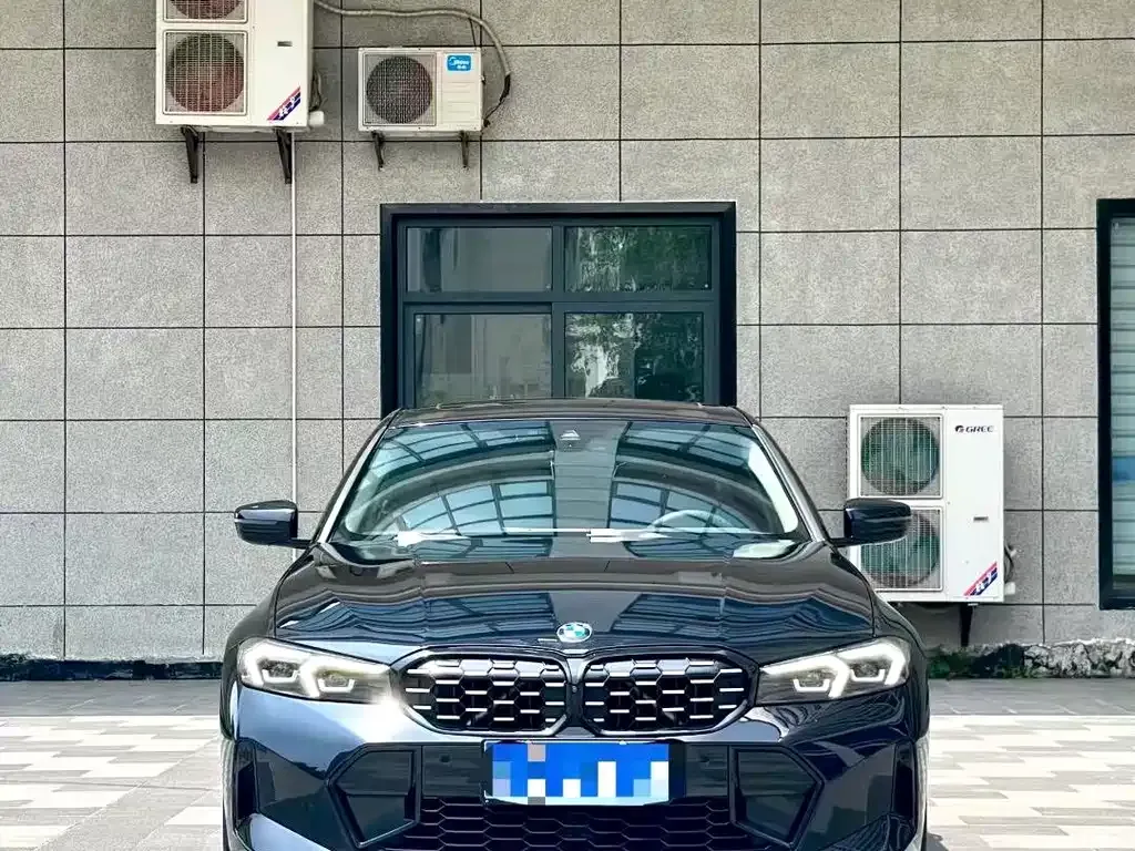 BMW 3 Series 2023 из CN, фото 2