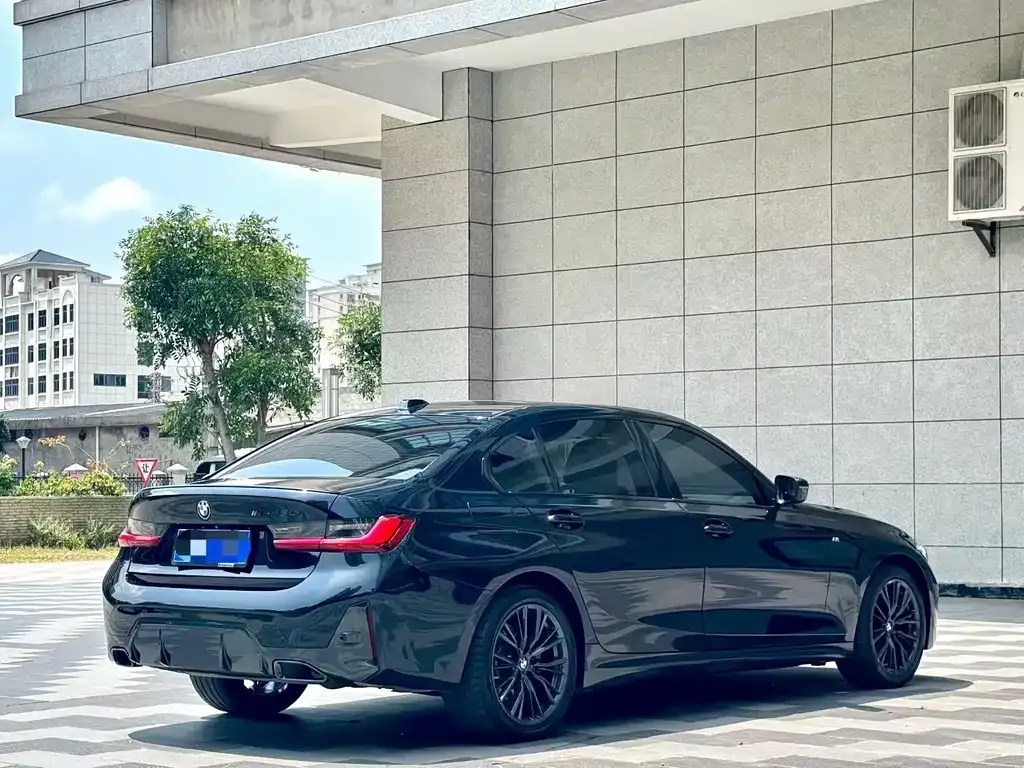 BMW 3 Series 2023 из CN, фото 4