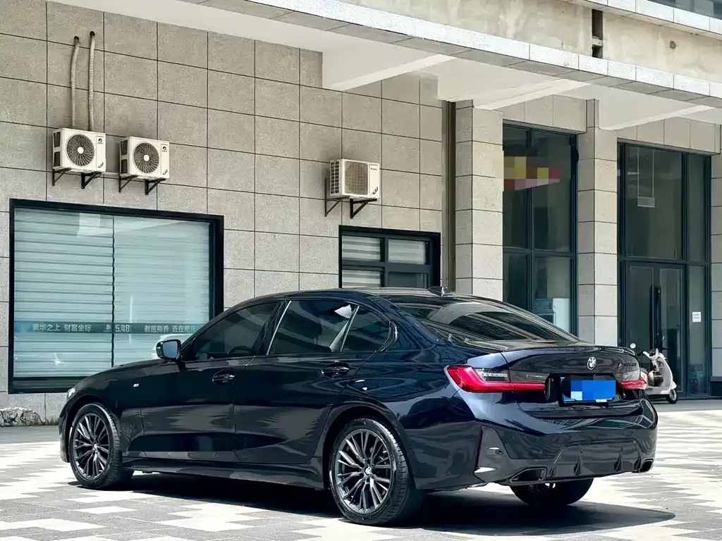 BMW 3 Series 2023 из CN, фото 6