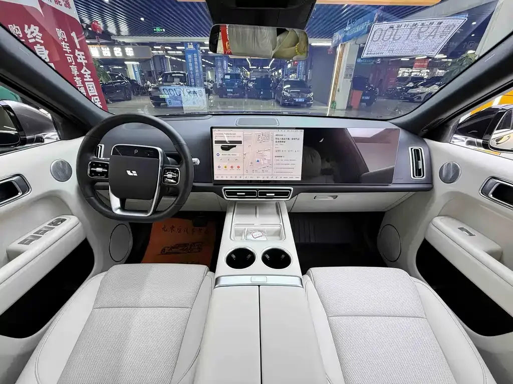 Li Auto L8 2023 из CN, фото 5