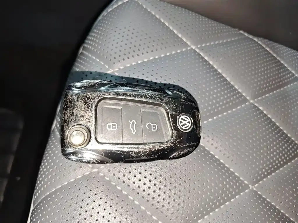 Volkswagen Sagitar 2024 из CN, фото 9