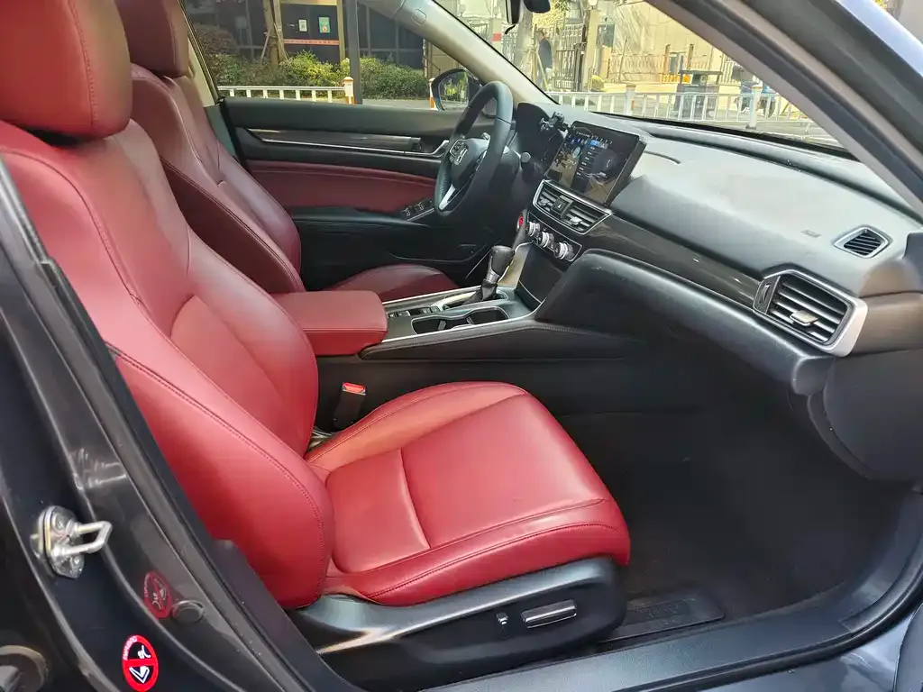 Honda Accord 2022 из CN, фото 10