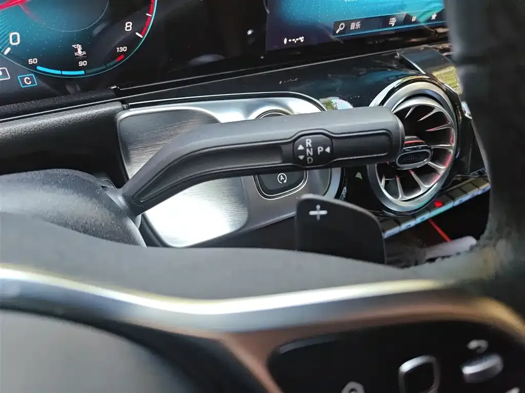Mercedes-Benz GLB 2021 из CN, фото 7