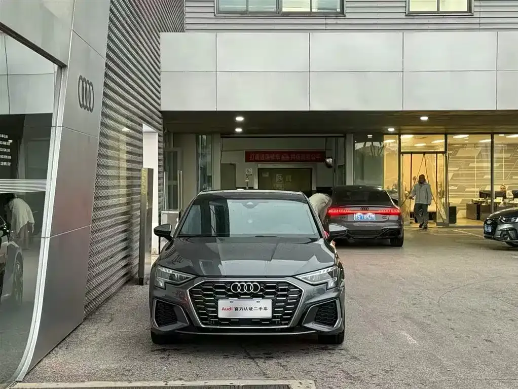 Audi A3 2024 из CN, фото 2