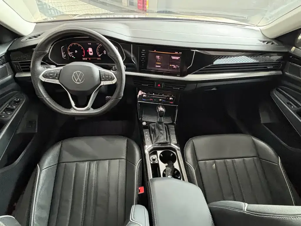 Volkswagen Passat — фото 7
