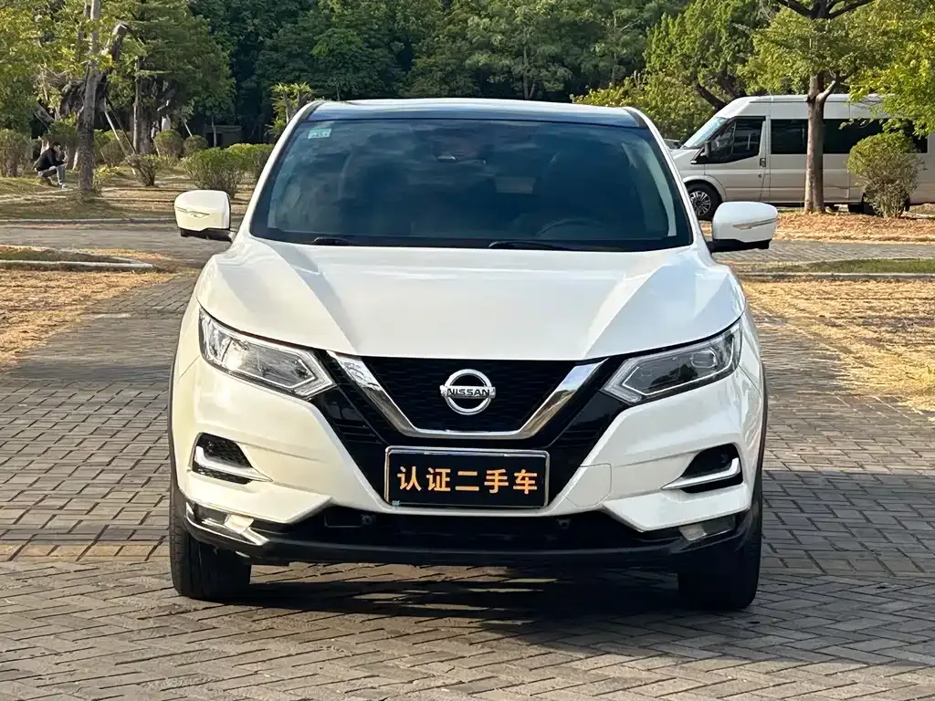 Nissan Qashqai — фото 2