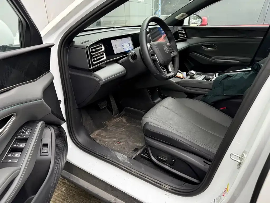 BYD Qin L 2025 из CN, фото 6