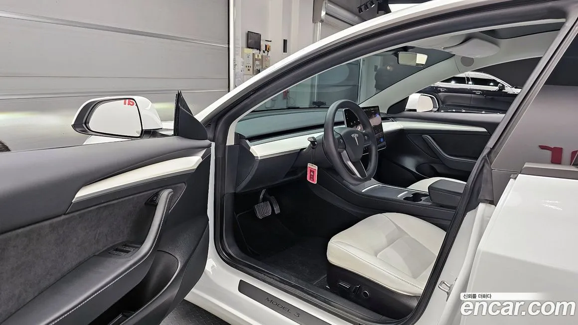 Tesla Model 3 2022 из KR, фото 10