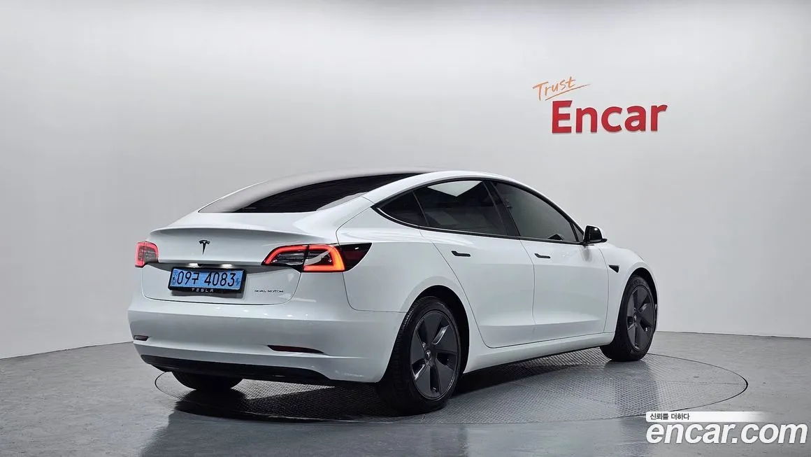 Tesla Model 3 2022 из KR, фото 2