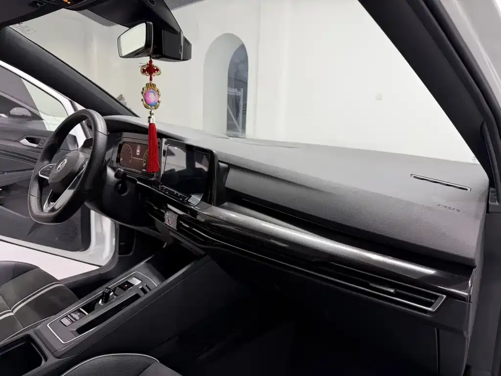 Volkswagen Golf 2021 из CN, фото 10
