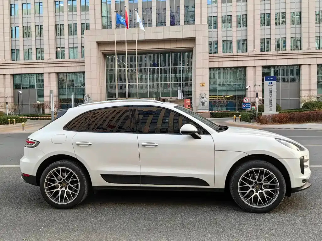 Porsche Macan 2021 из CN, фото 8