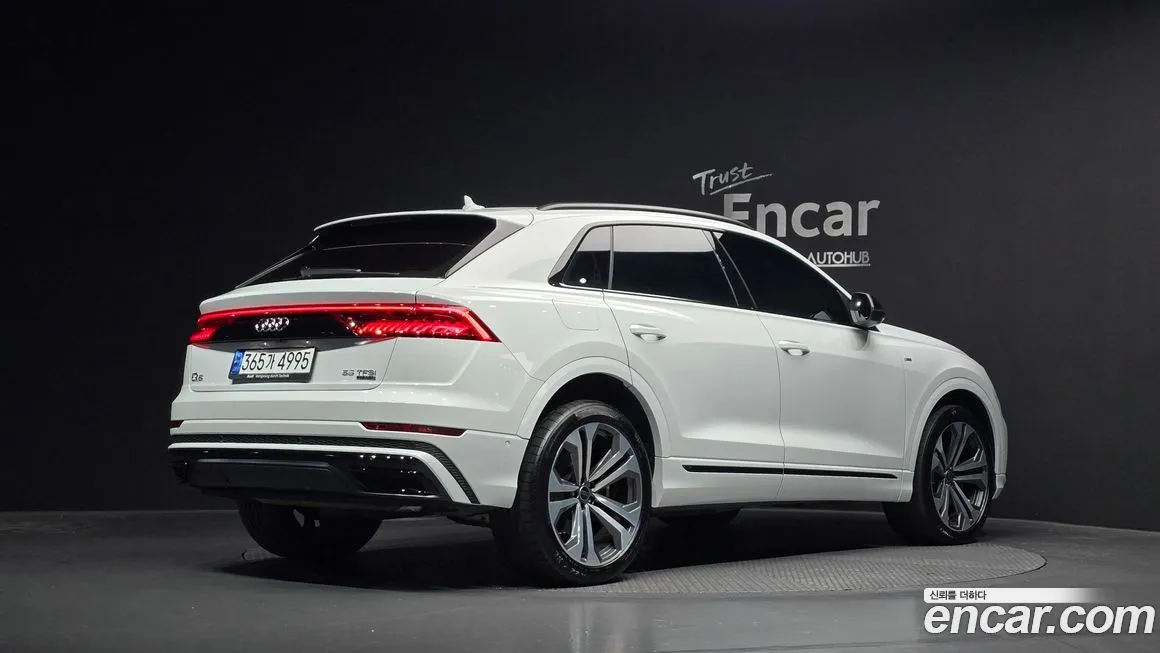 Audi Q8 — фото 2