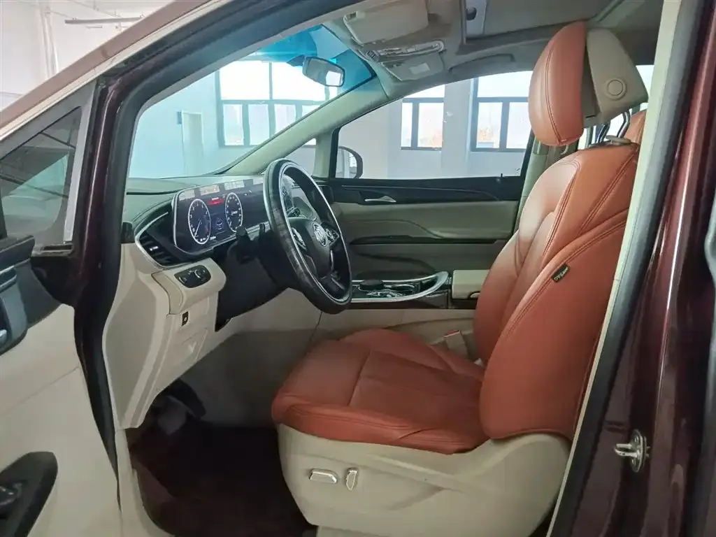 Buick GL8 2022 из CN, фото 8