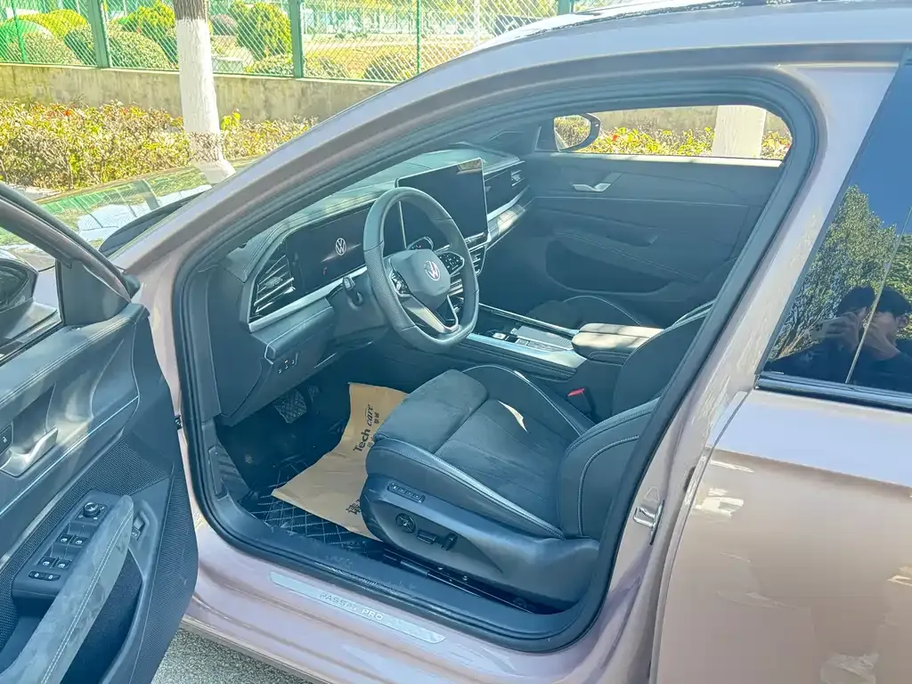 Volkswagen Passat 2025 из CN, фото 9
