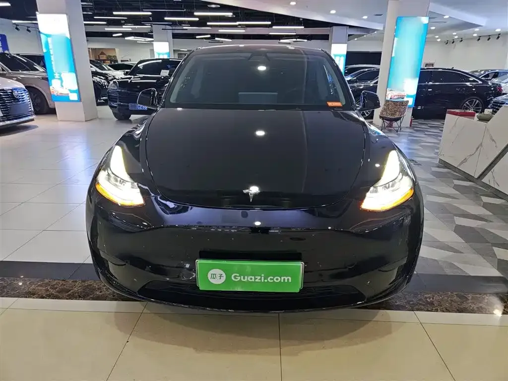 Tesla Model Y 2023 из CN, фото 3