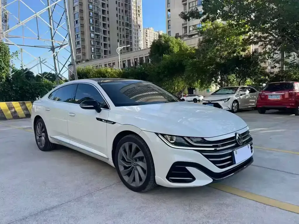 Volkswagen CC 2023 из CN, фото 3