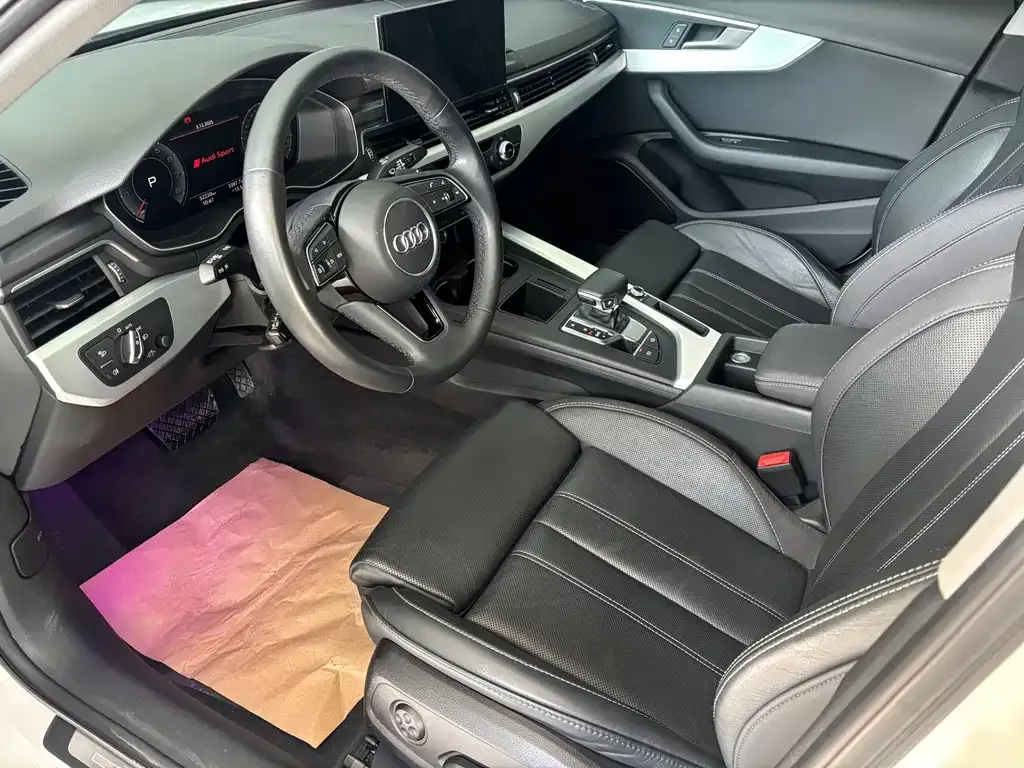 Audi A4L 2022 из CN, фото 5