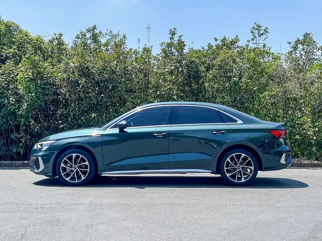 Audi A3 2023 из CN, фото 6