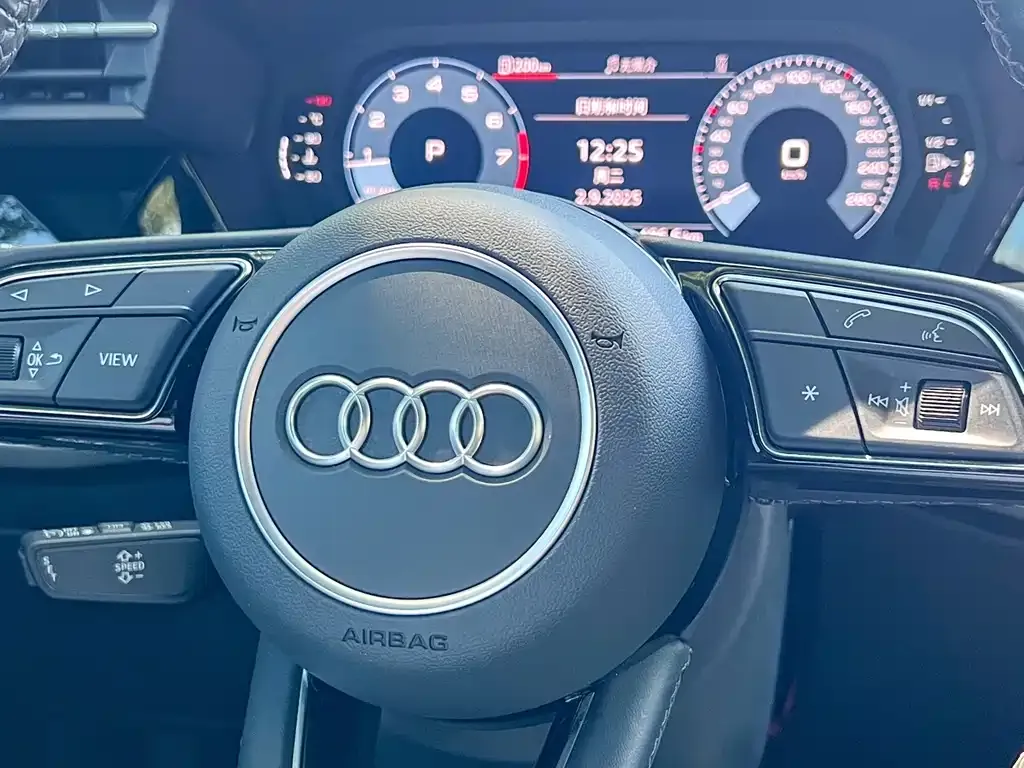 Audi A3 2023 из CN, фото 7