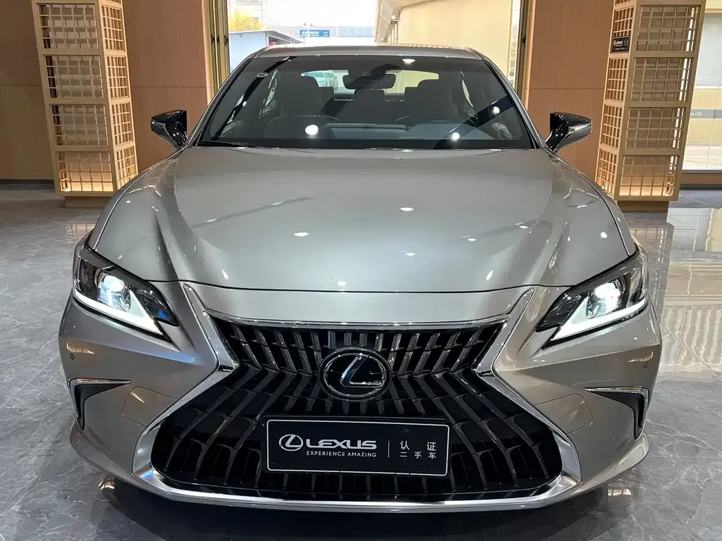 Lexus ES — фото 2