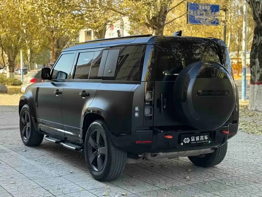 Land Rover Defender — фото 5