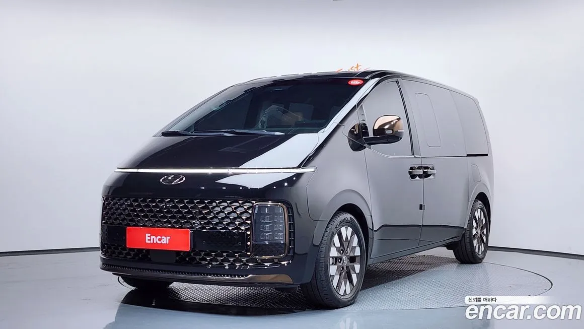 Hyundai Staria 2023 из KR, фото 1