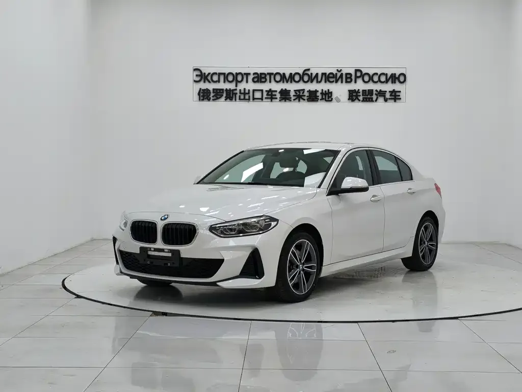 BMW 1 Series 2022 из CN, фото 1