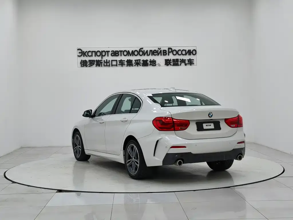 BMW 1 Series 2022 из CN, фото 4