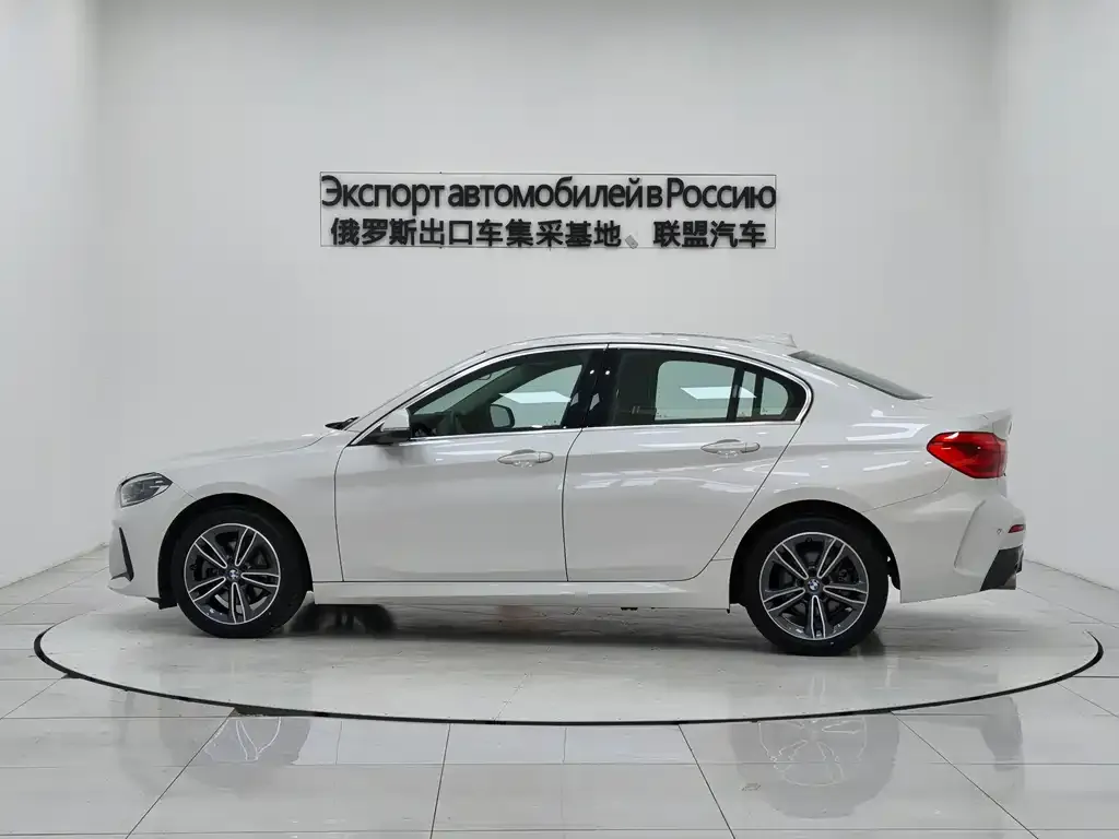 BMW 1 Series 2022 из CN, фото 6