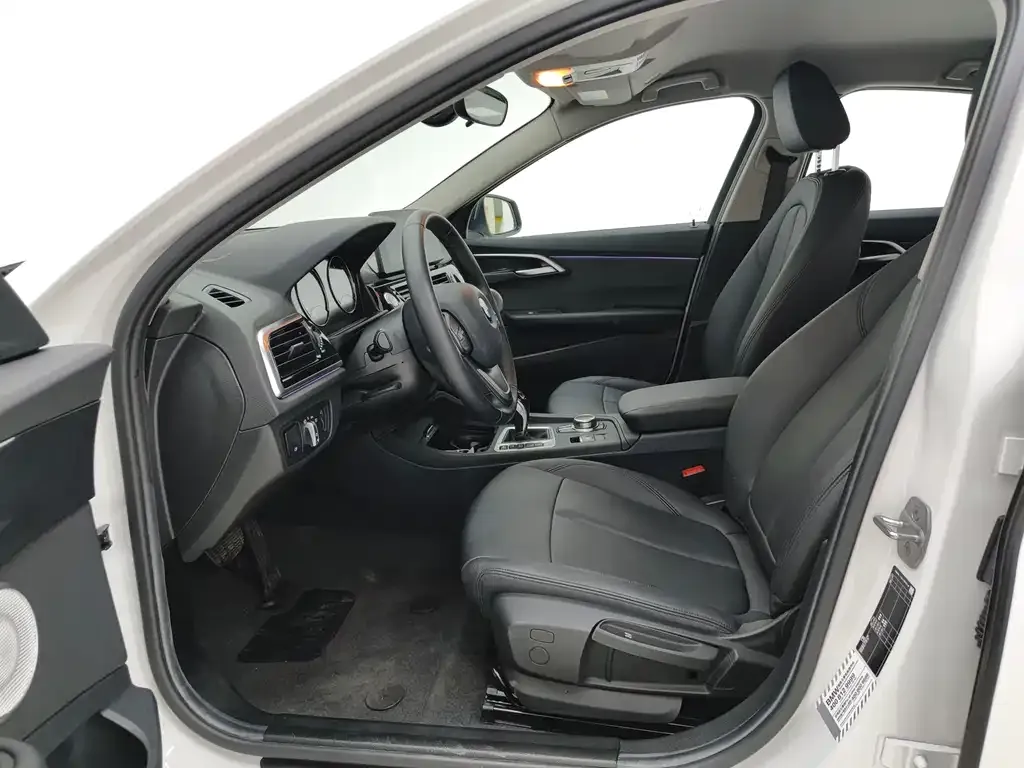 BMW 1 Series 2022 из CN, фото 7