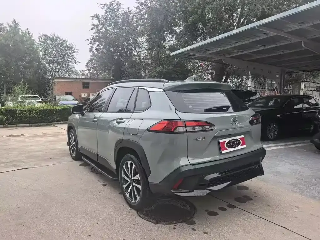 Toyota Corolla Cross 2022 из CN, фото 9
