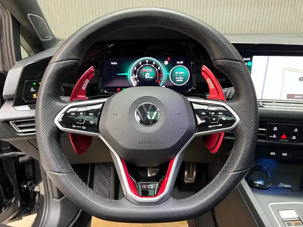 Volkswagen Golf GTI 2022 из CN, фото 3