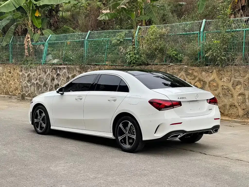Mercedes-Benz A-Class 2023 из CN, фото 3