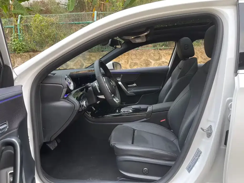 Mercedes-Benz A-Class 2023 из CN, фото 7