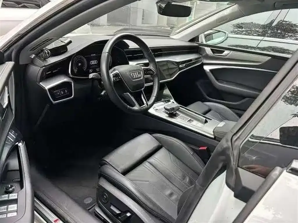Audi A7 2024 из CN, фото 4