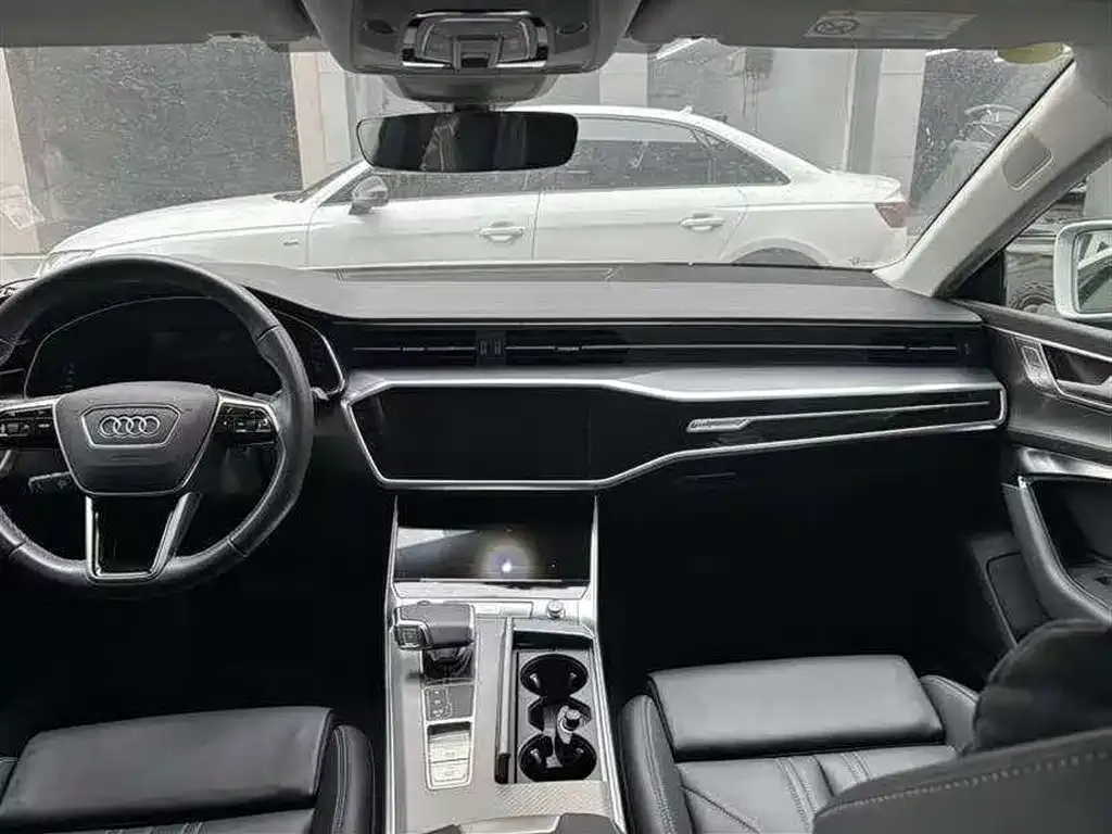 Audi A7 2024 из CN, фото 8