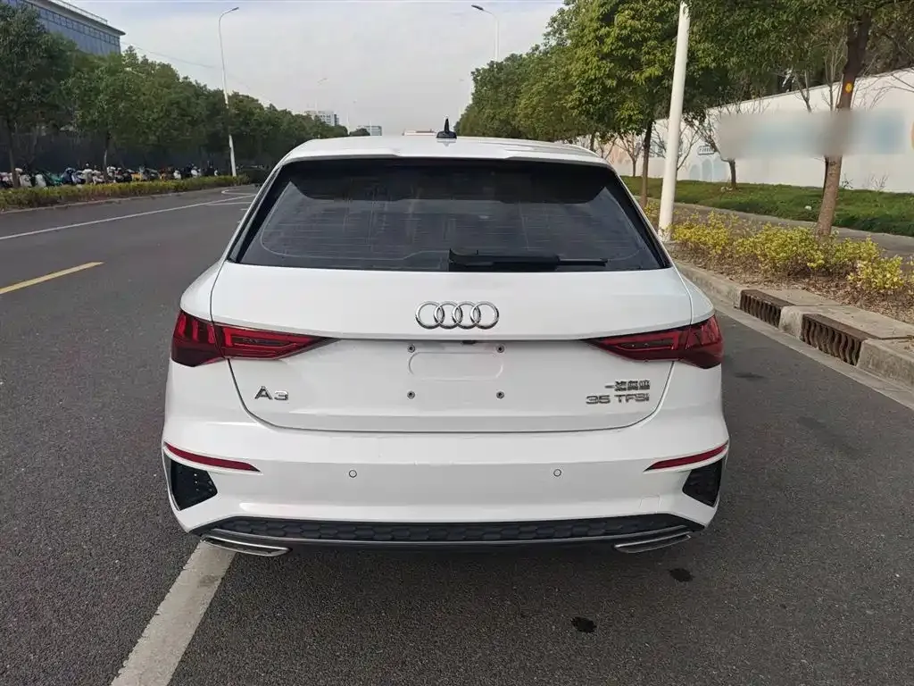 Audi A3 2024 из CN, фото 9