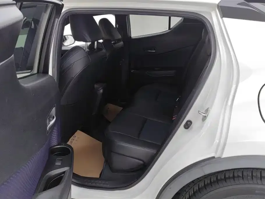 Toyota C-HR 2021 из CN, фото 10